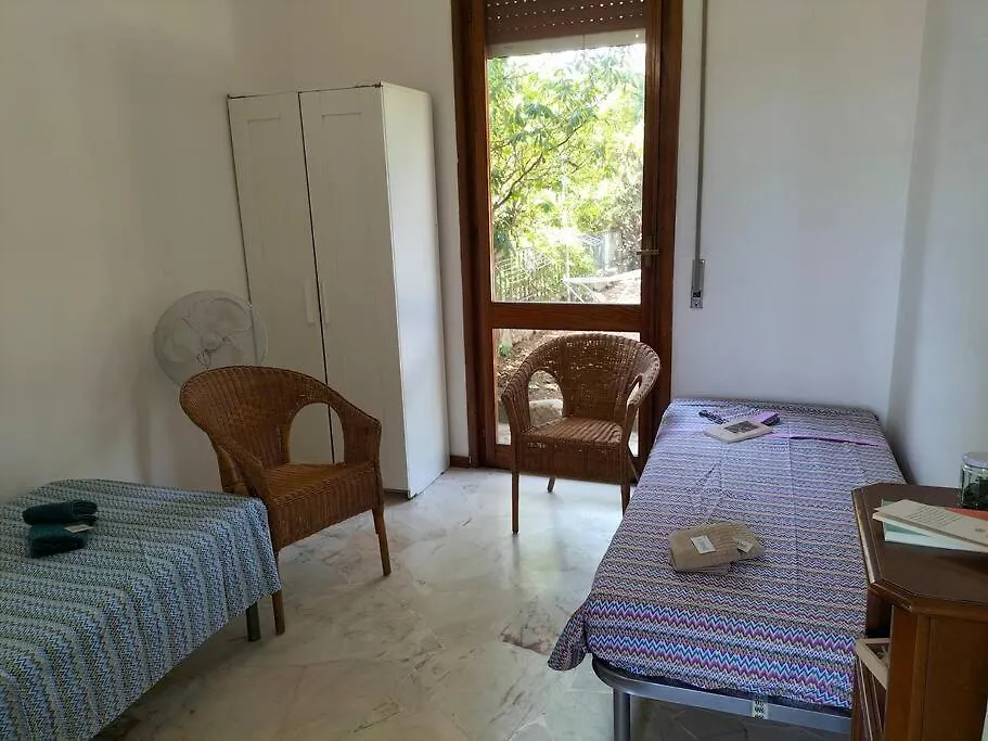 Holiday home Casa Con Giardino: Varazze