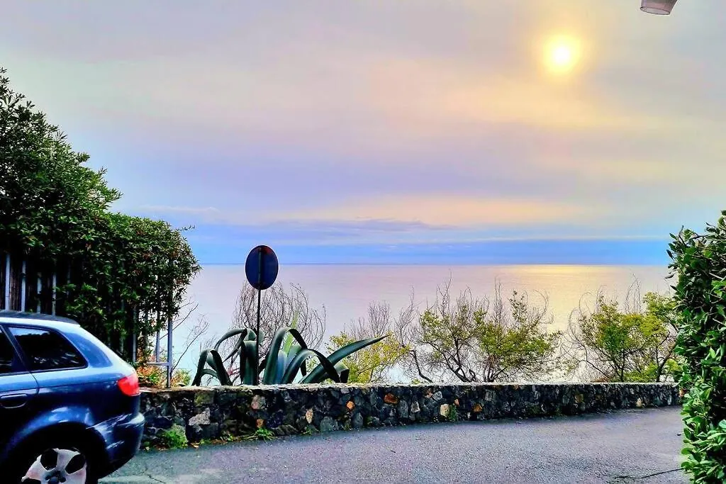 Casa vacanze Casa Con Giardino: Varazze Italia