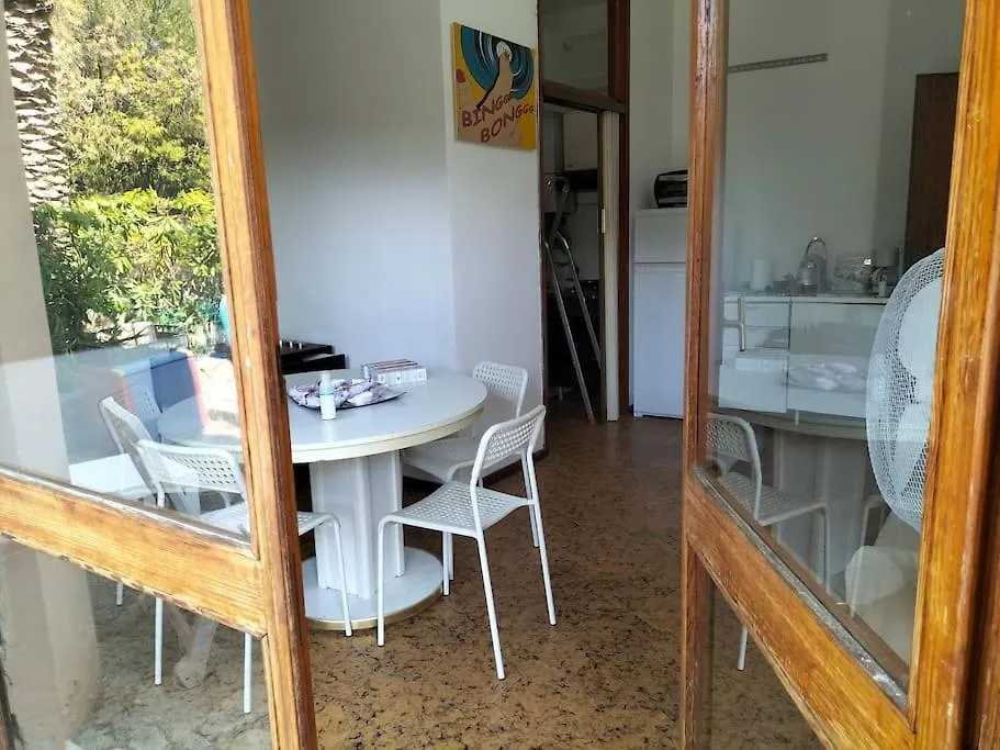 Casa Con Giardino: Varazze