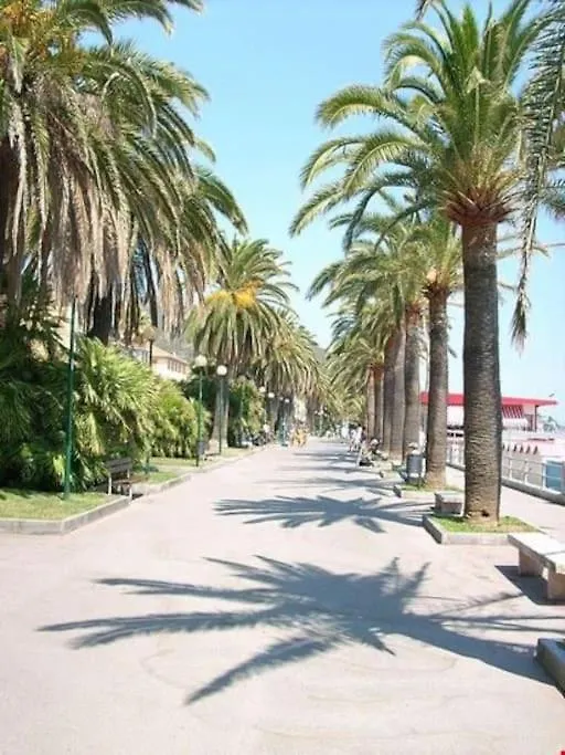 Casa Con Giardino: Varazze